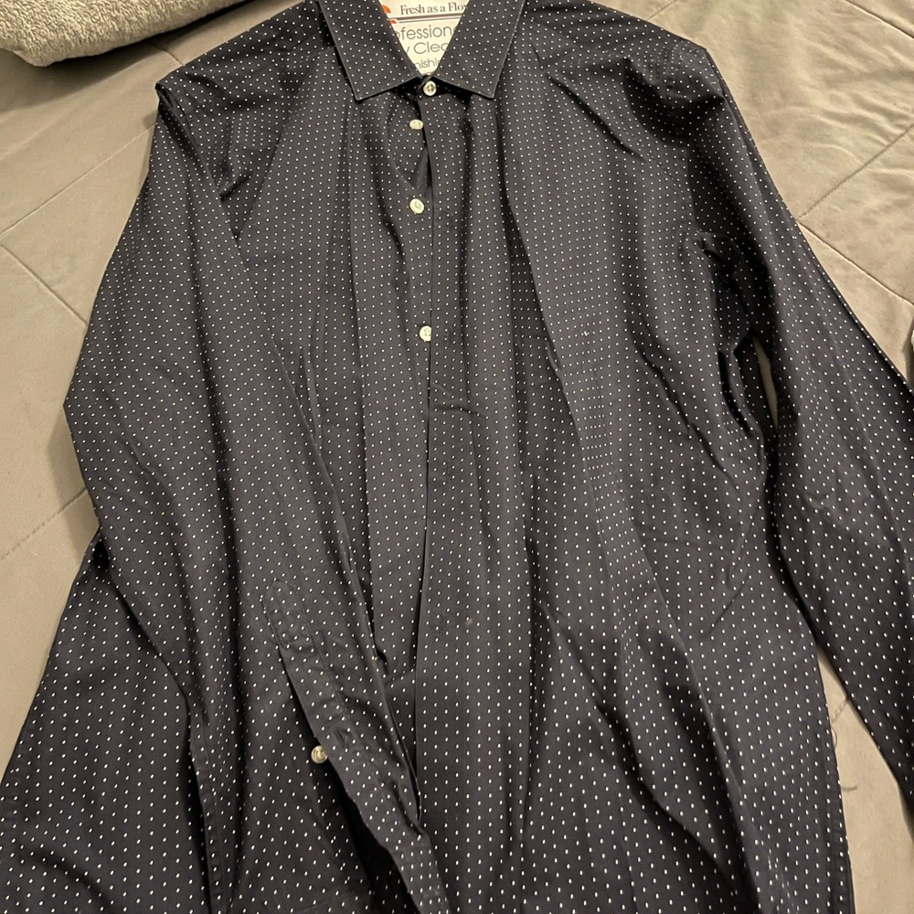 H&M men’s button up size medium